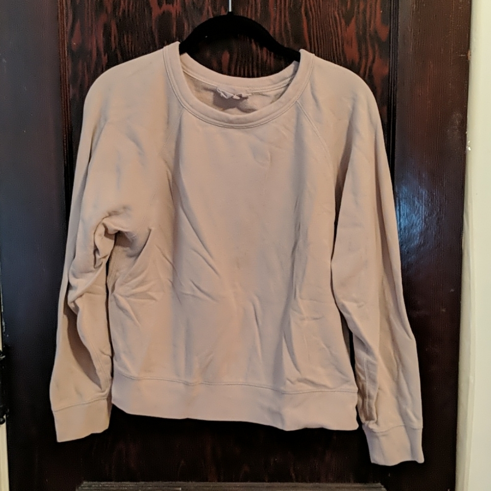 Tan crewneck sweatshirt